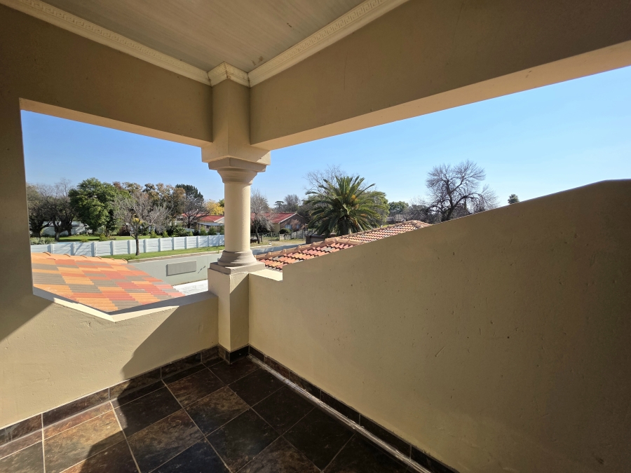 4 Bedroom Property for Sale in Flamingo Park Free State